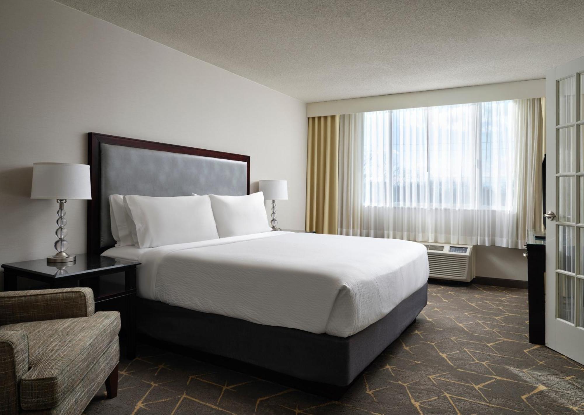 Holiday Inn & Suites Marlborough, An Ihg Hotel Bagian luar foto